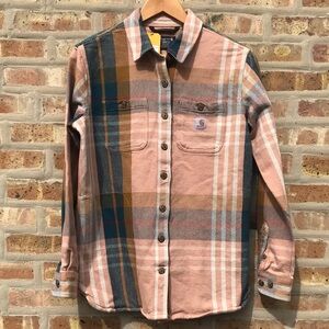 NWT Carhartt Casual Plaid Button Down Shirt in Peach